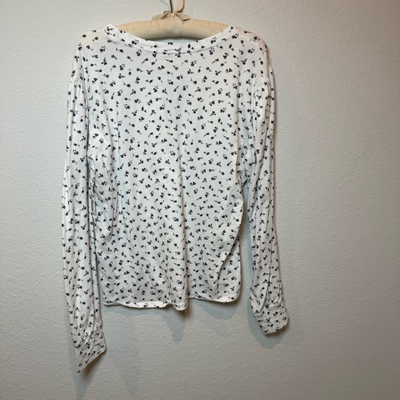 Rails Ivory Long Sleeve with Black Floral Pattern - Picture 4 of 6